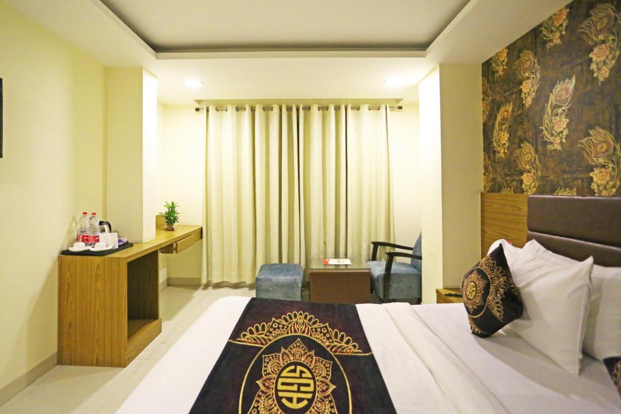 Hotel Grand Suites By D'Capitol Near Delhi Airport Nova Deli Exterior foto