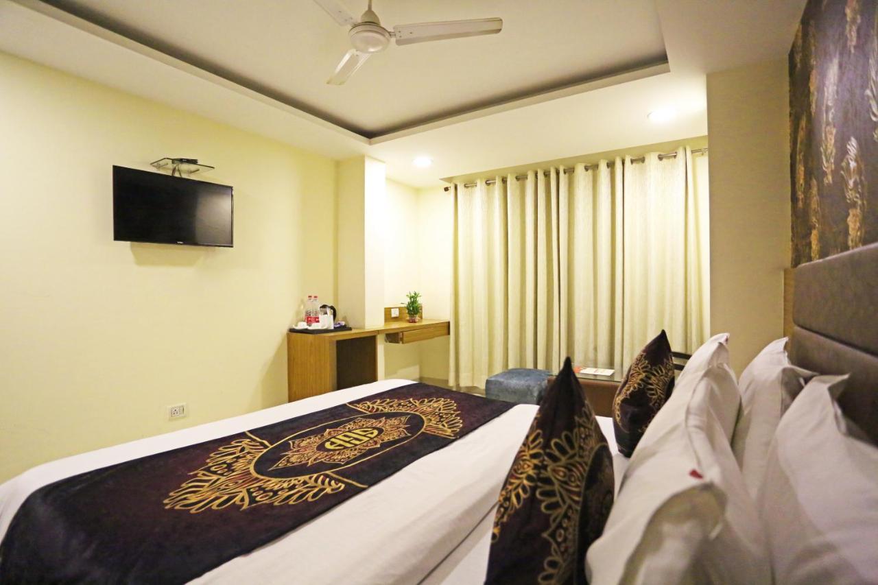 Hotel Grand Suites By D'Capitol Near Delhi Airport Nova Deli Exterior foto