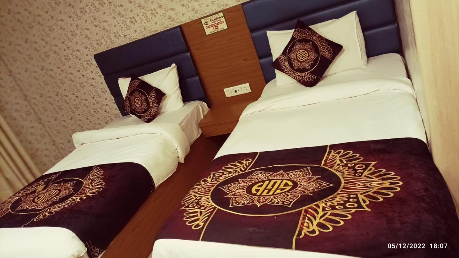 Hotel Grand Suites By D'Capitol Near Delhi Airport Nova Deli Exterior foto