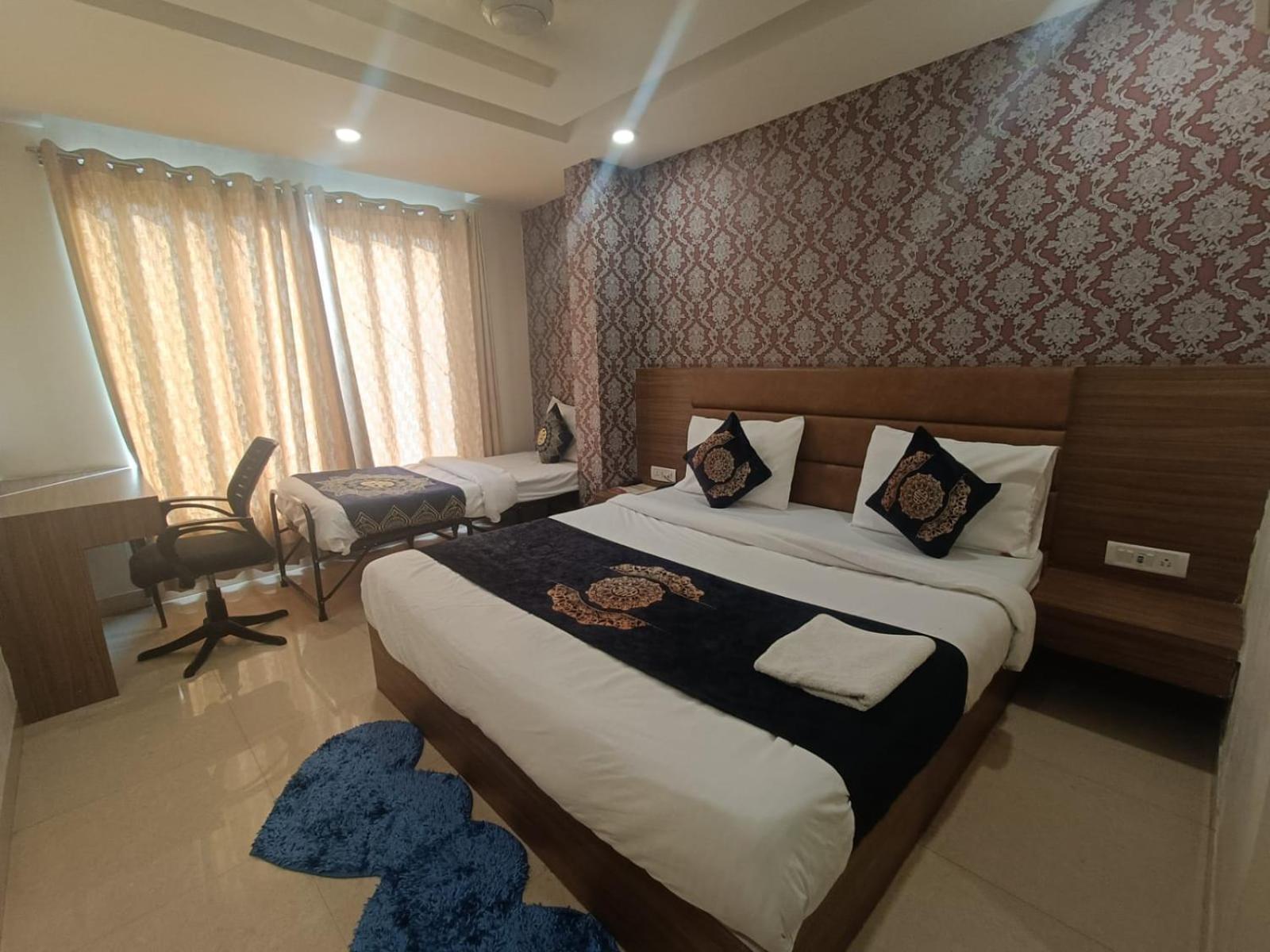 Hotel Grand Suites By D'Capitol Near Delhi Airport Nova Deli Exterior foto