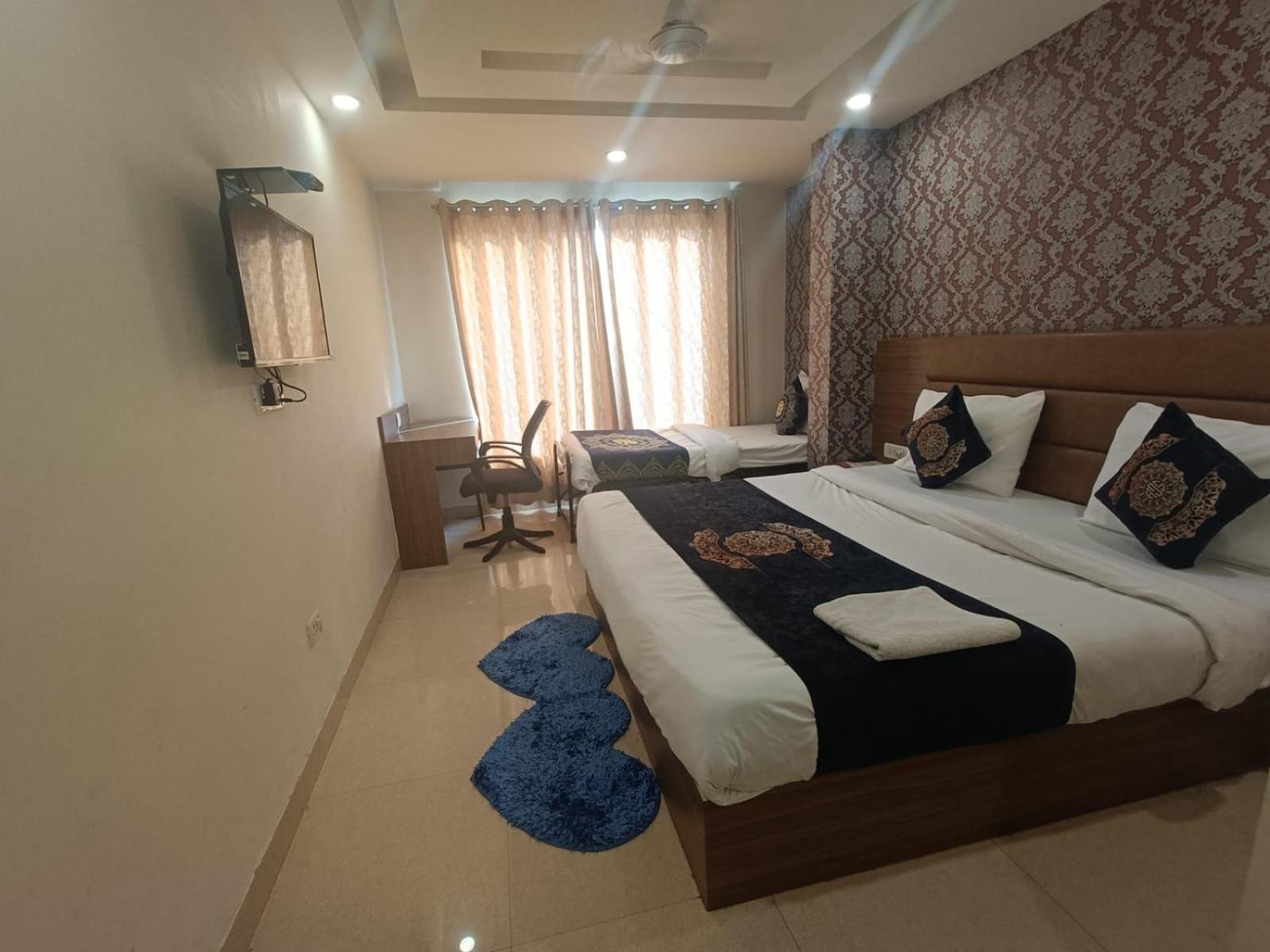 Hotel Grand Suites By D'Capitol Near Delhi Airport Nova Deli Exterior foto