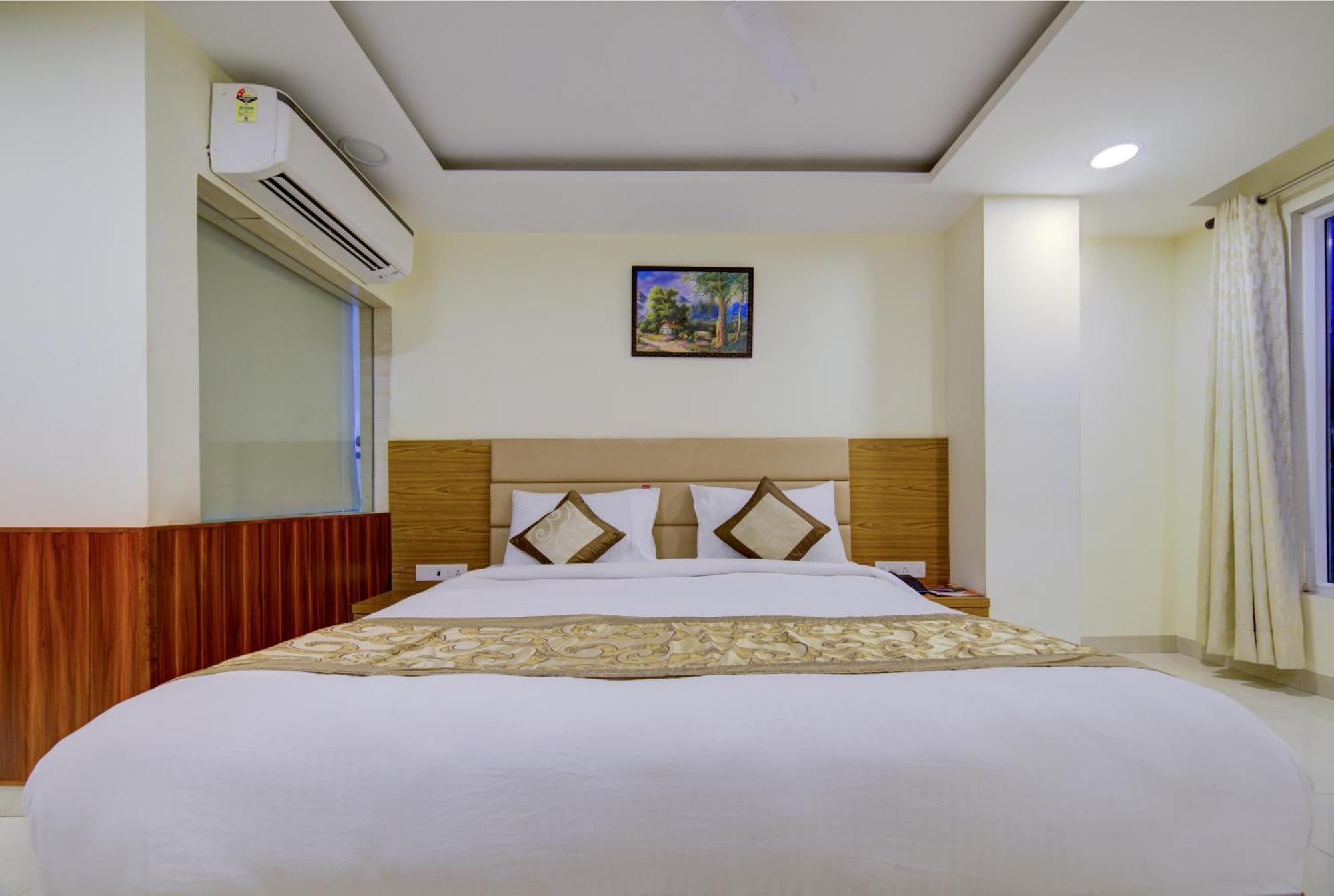 Hotel Grand Suites By D'Capitol Near Delhi Airport Nova Deli Exterior foto