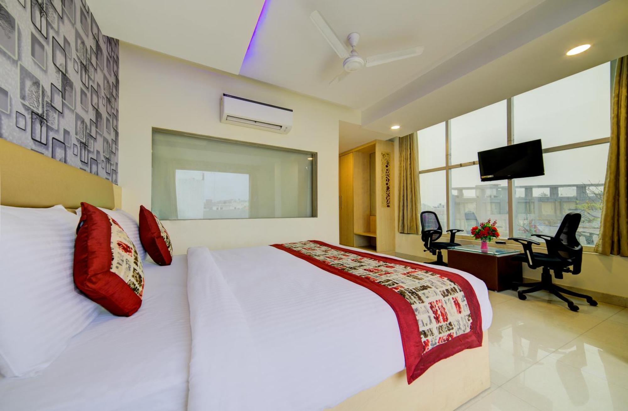 Hotel Grand Suites By D'Capitol Near Delhi Airport Nova Deli Exterior foto
