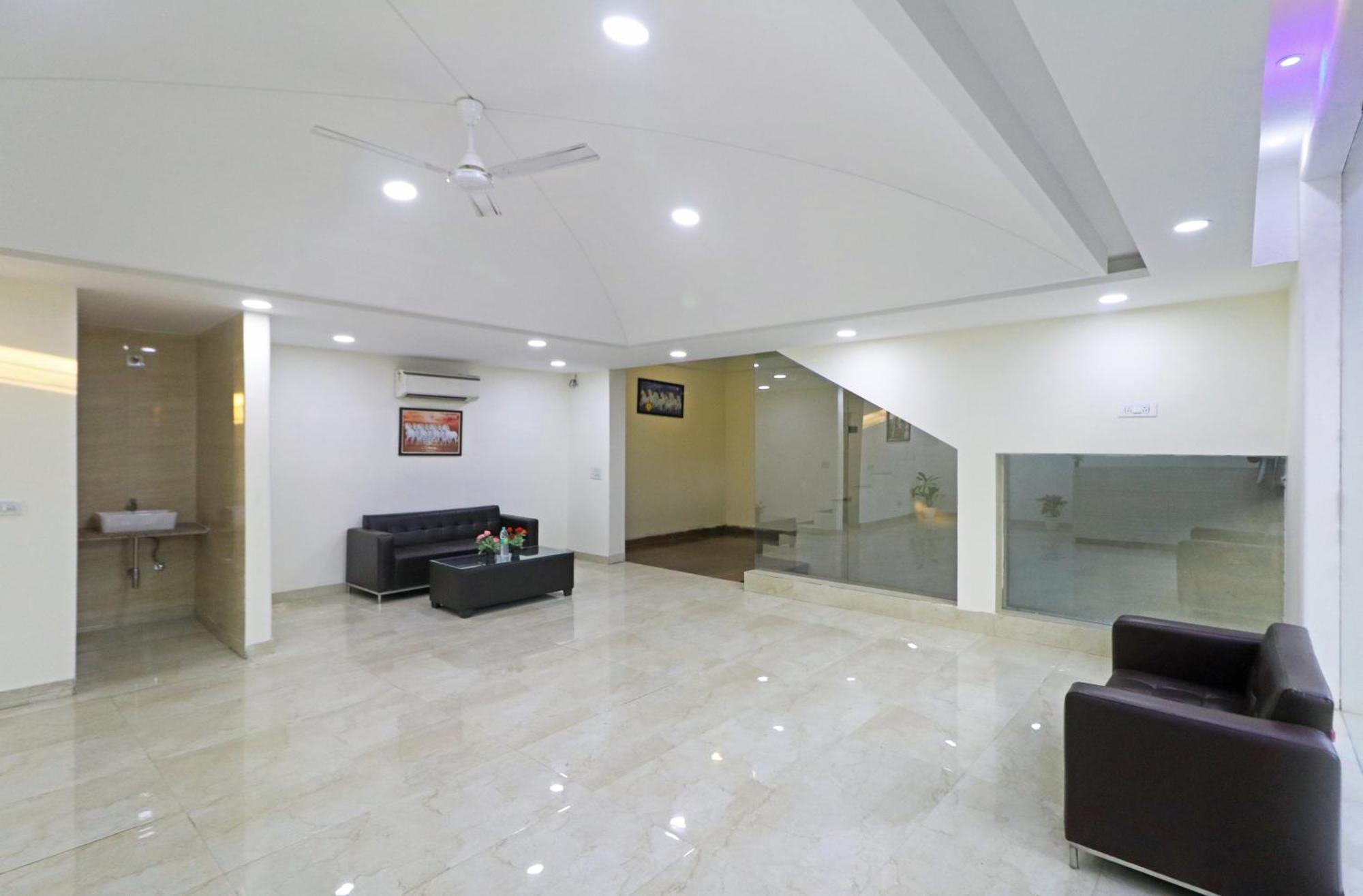 Hotel Grand Suites By D'Capitol Near Delhi Airport Nova Deli Exterior foto