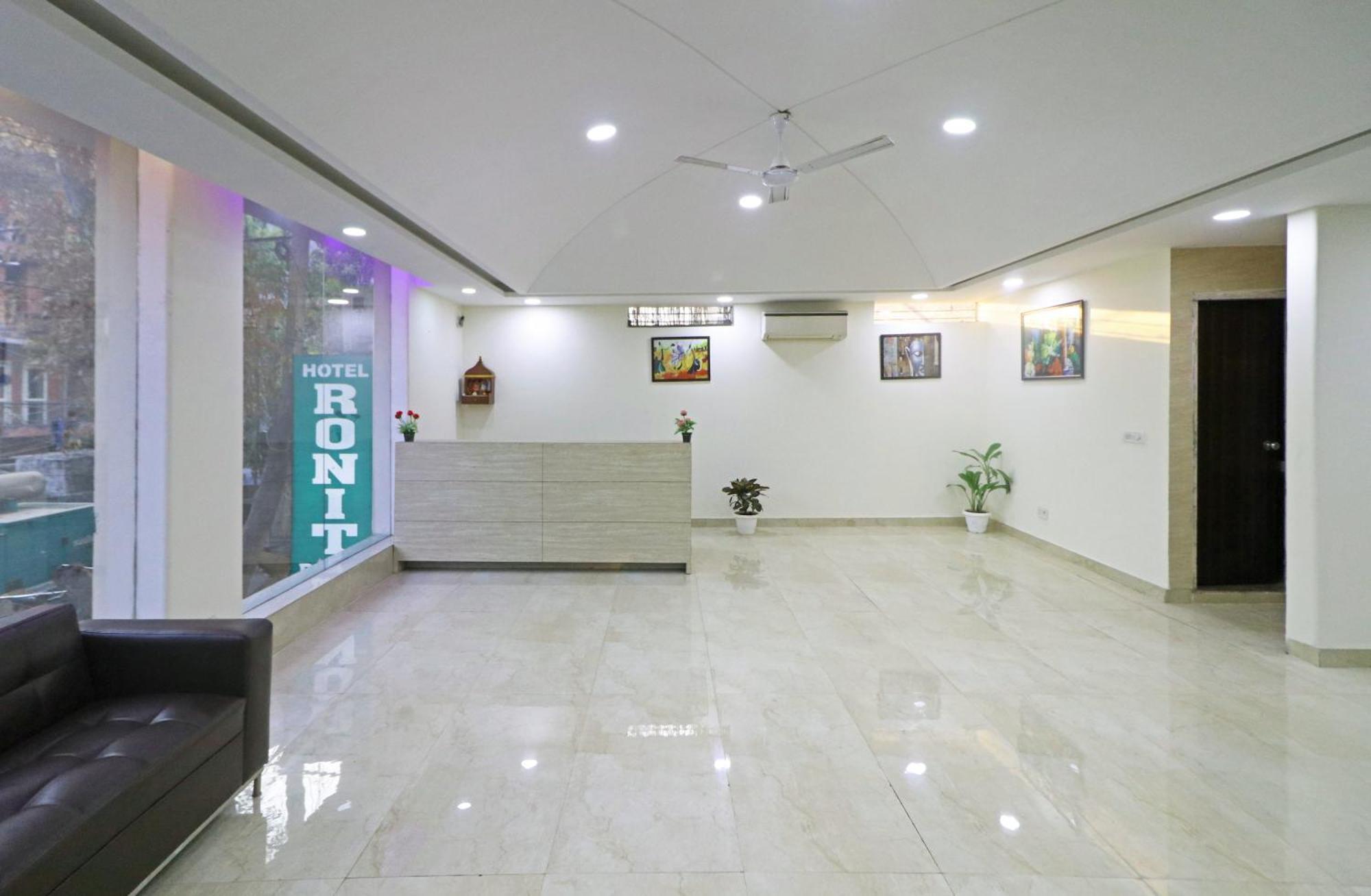 Hotel Grand Suites By D'Capitol Near Delhi Airport Nova Deli Exterior foto