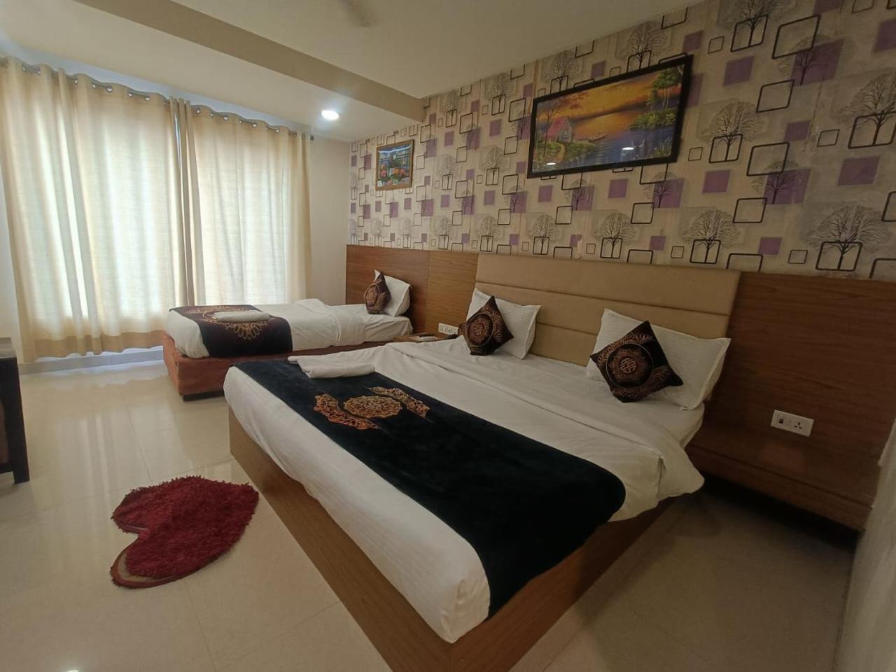Hotel Grand Suites By D'Capitol Near Delhi Airport Nova Deli Exterior foto